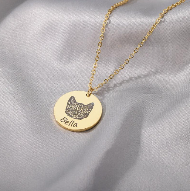 Pet Face Engraved Necklace